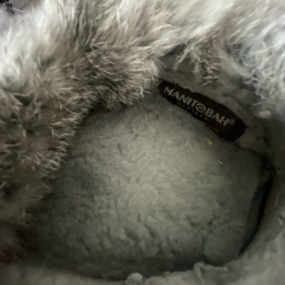 Manitoba Mukluks Size 8/9 slippers - Picture 6 of 9